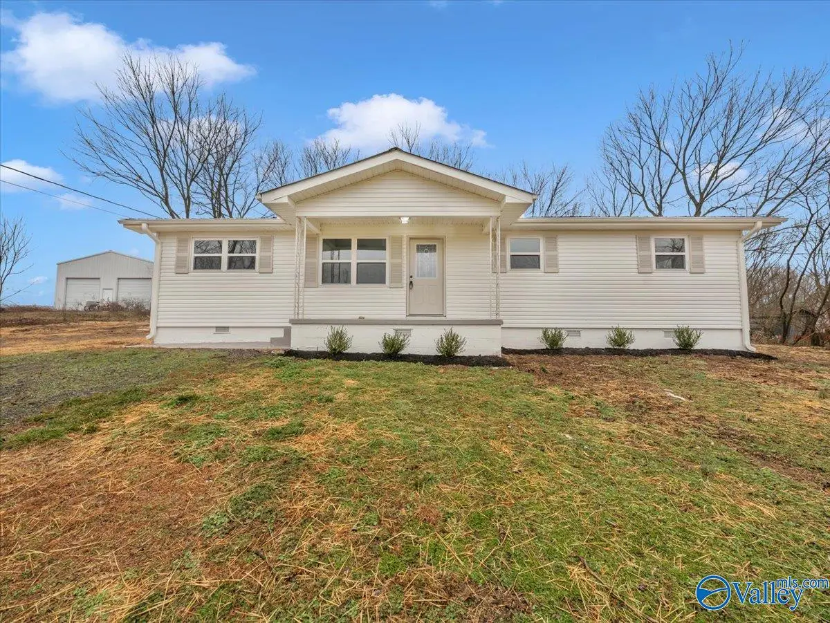 76 8th Street, Sylvania, AL 35988 - Image #1