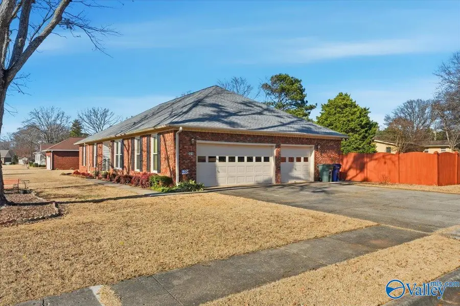 2210 Lugenia Drive, Huntsville, AL 35803 - Image #3