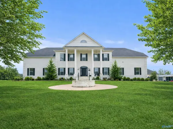 386 St Clair Drive, New Market, AL 35761