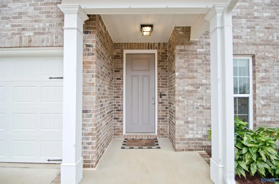 127 Fernhill Drive Nw, Madison, AL 35757 - Image #3
