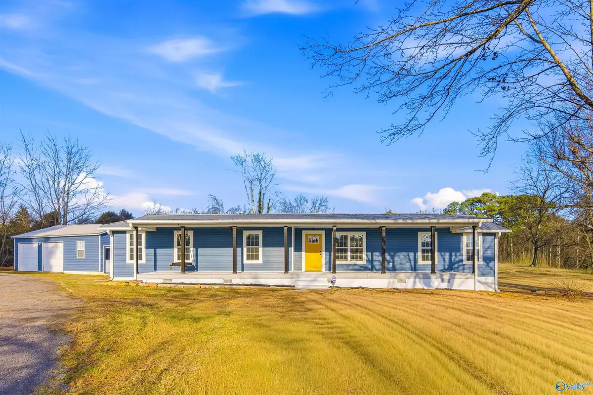 411 4th Street Se, Arab, AL 35016 - Image #1