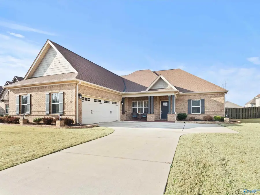 218 Island Reserve Circle Sw, Huntsville, AL 35824 - Image #3