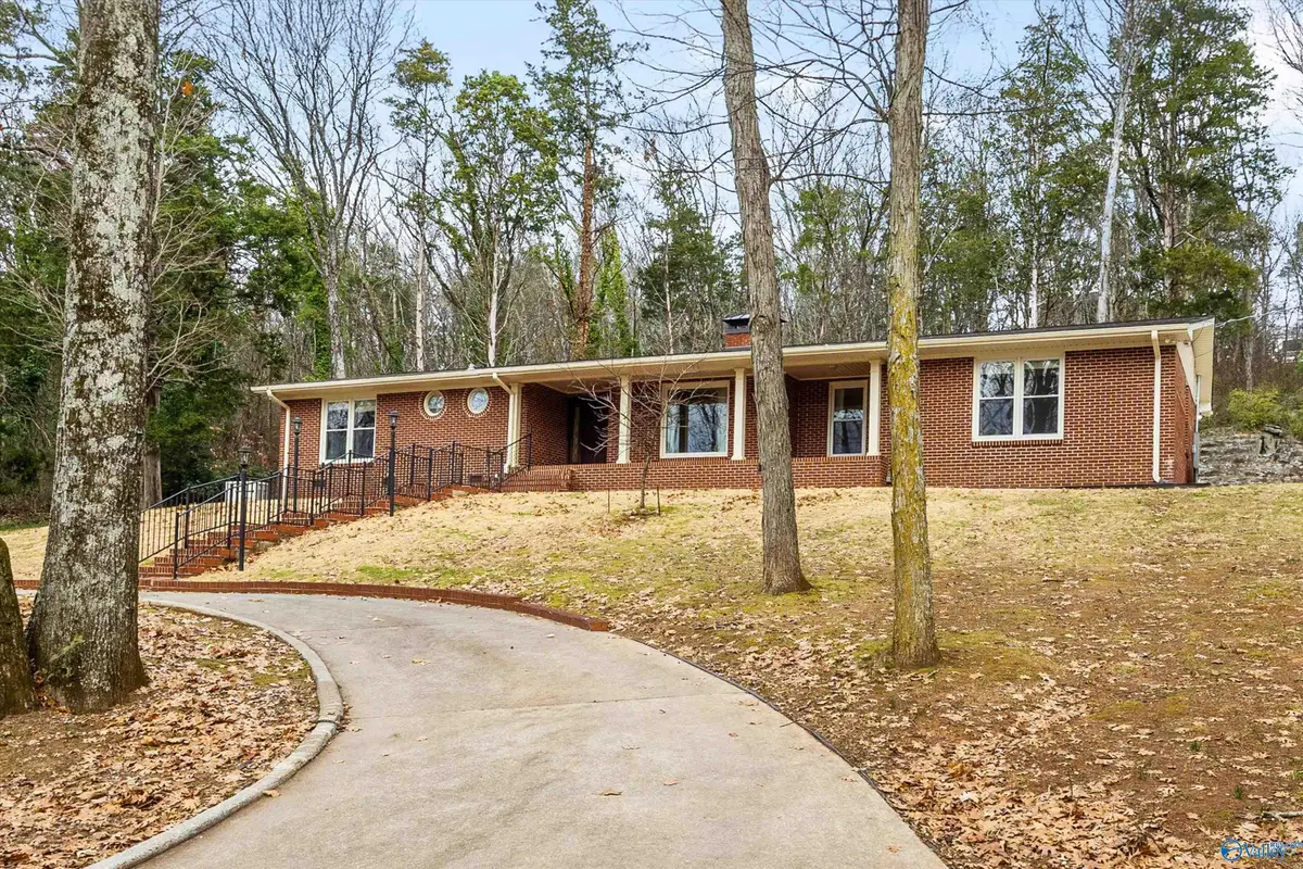 409 Four Mile Post Road Se, Huntsville, AL 35802 - Image #1