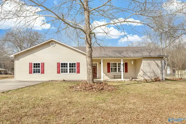 3816 Browns Valley Road, Guntersville, AL 35976