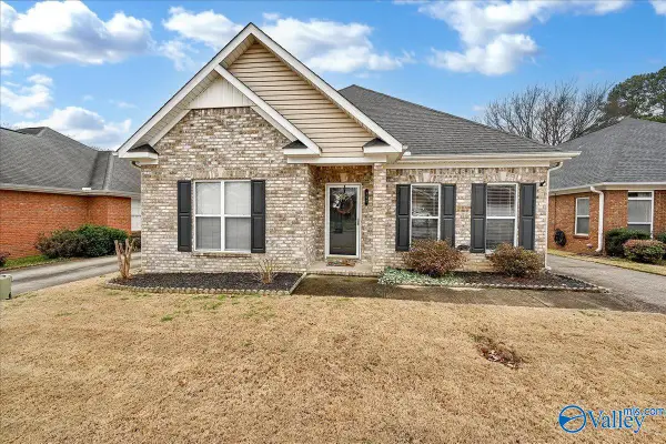 992 Tracey Lane, Decatur, AL 35603