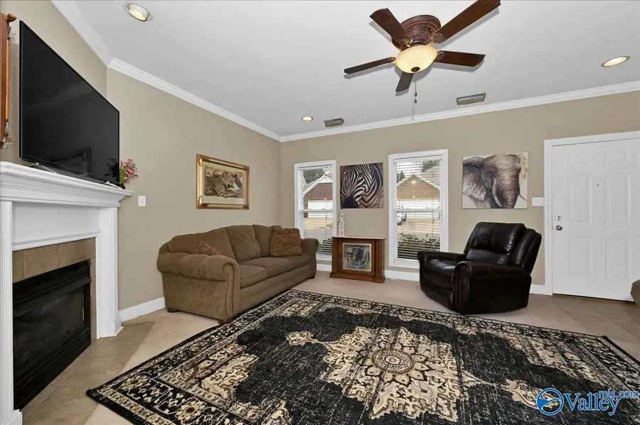 992 Tracey Lane, Decatur, AL 35603 - Image #3