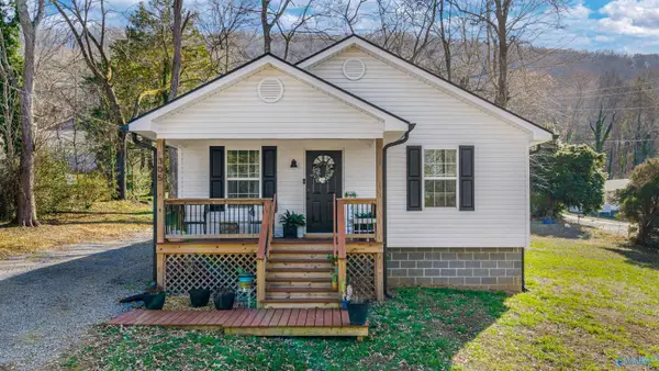 305 Lincoln Avenue Se, Fort Payne, AL 35967