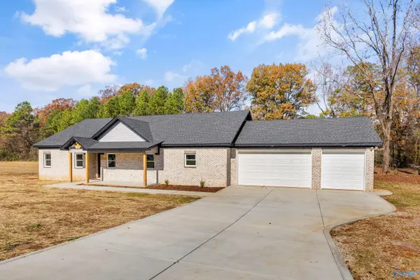 13927 Hatchie Lane, Athens, AL 35611