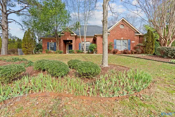 102 Forest Pointe Drive, Madison, AL 35758
