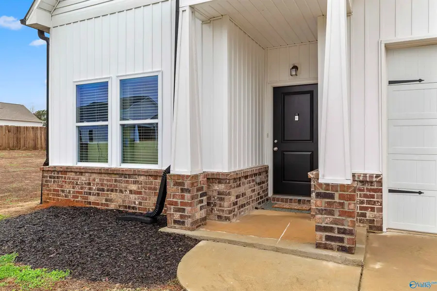 1213 Inglewood Circle, Athens, AL 35611 - Image #3