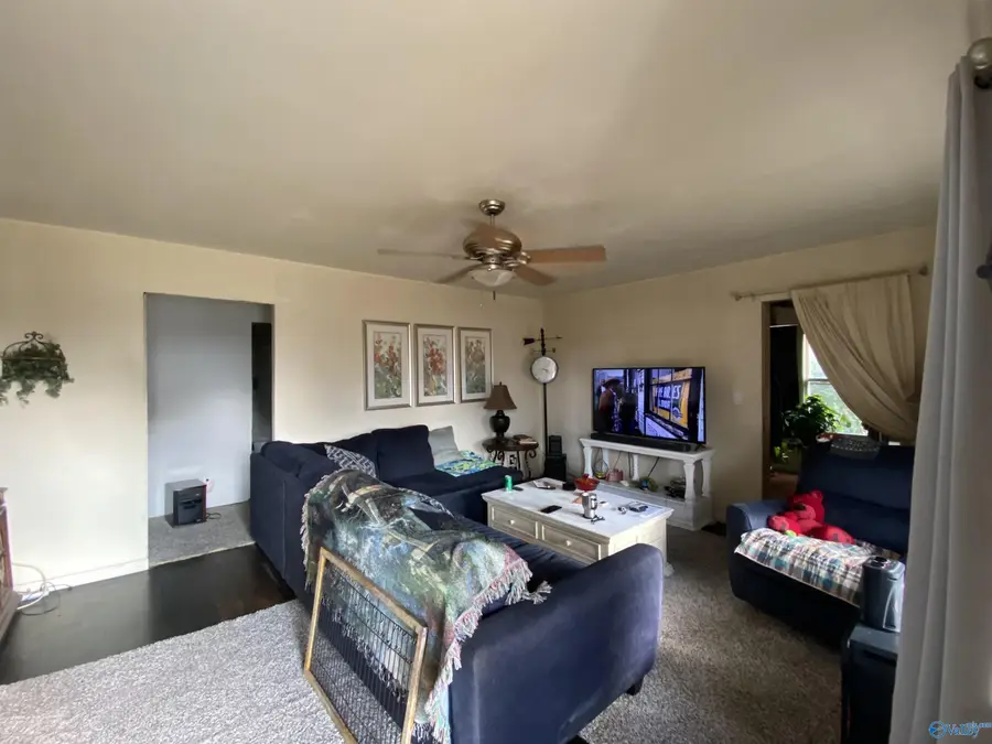 1404 Sparkman Street Nw, Hartselle, AL 35640 - Image #3