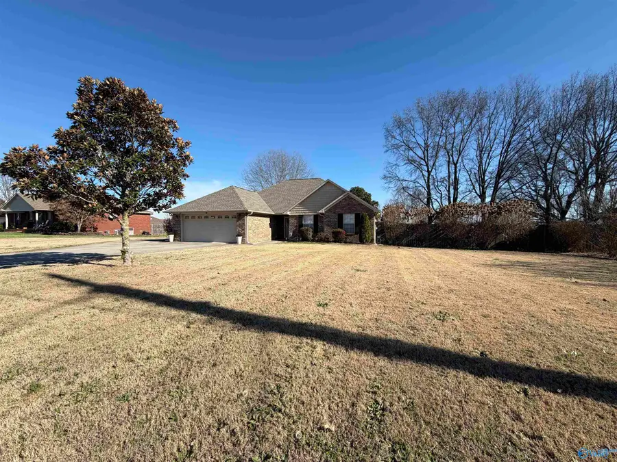 23886 May Lane, Athens, AL 35613 - Image #2