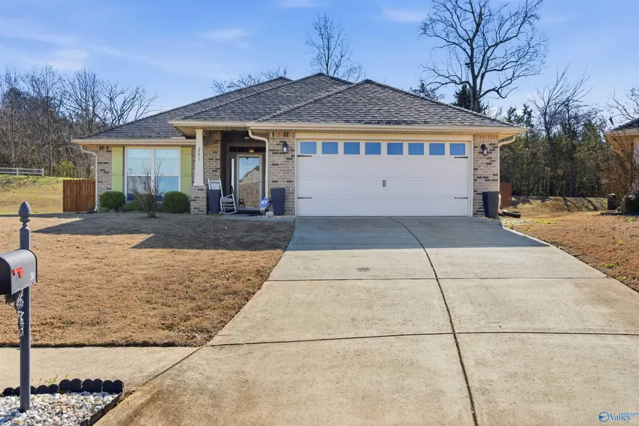 201 Ashbrook Circle, Harvest, AL 35749 - Image #2