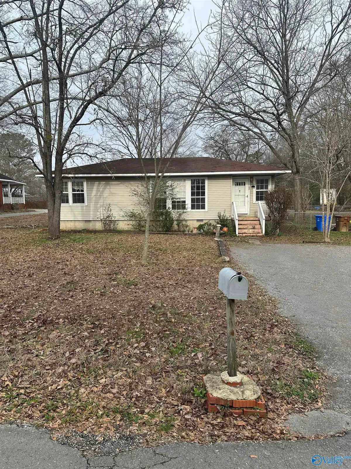 405 Burch Street, Hartselle, AL 35640 - Image #1