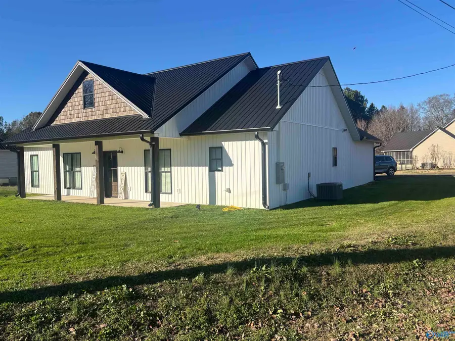 4185 Faye Drive, Hokes Bluff, AL 35905 - Image #3