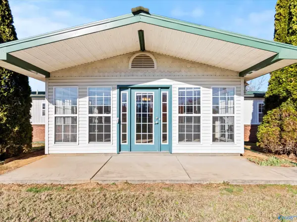 1511 Ready Section Road, Hazel Green, AL 35750