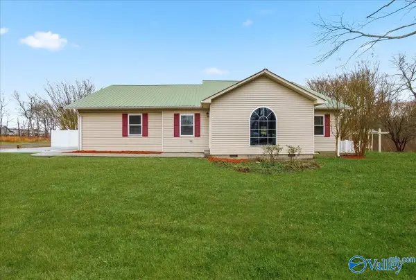 141 Old Silo Road, Laceys Spring, AL 35754