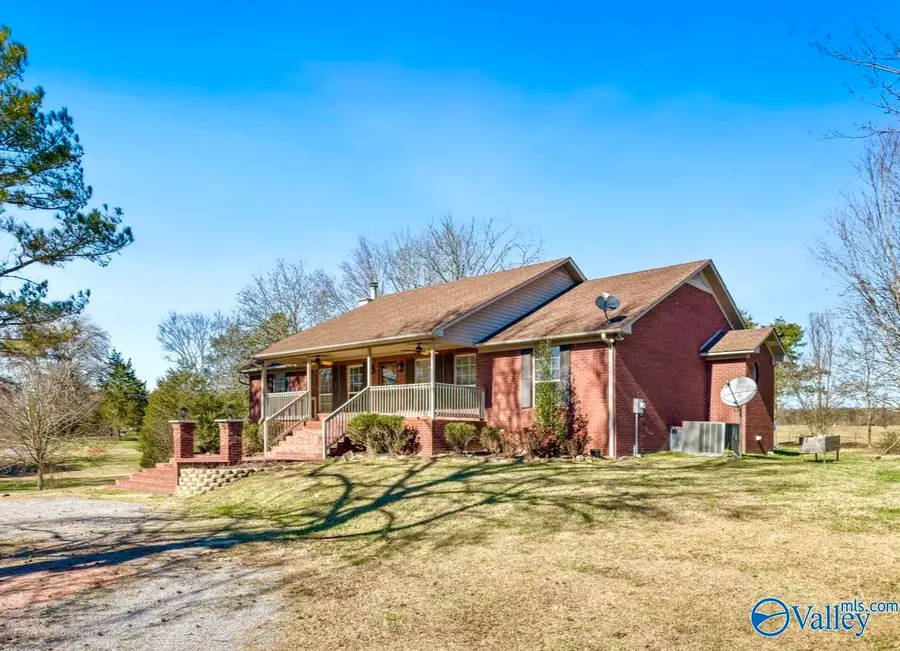 462 Brooks Road, Union Grove, AL 35175 - Image #2