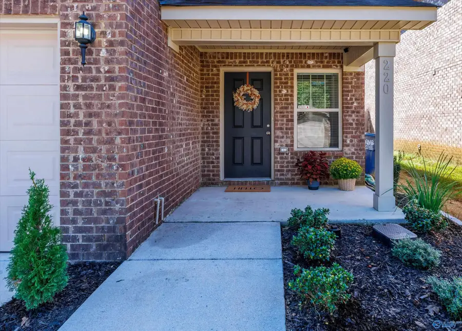 220 Sedgewick Drive, Owens Cross Roads, AL 35763 - Image #3
