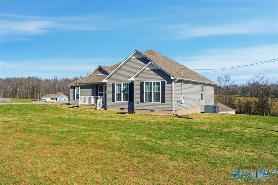186 L Mitchell Road, Flintville, TN 37335 - Image #2