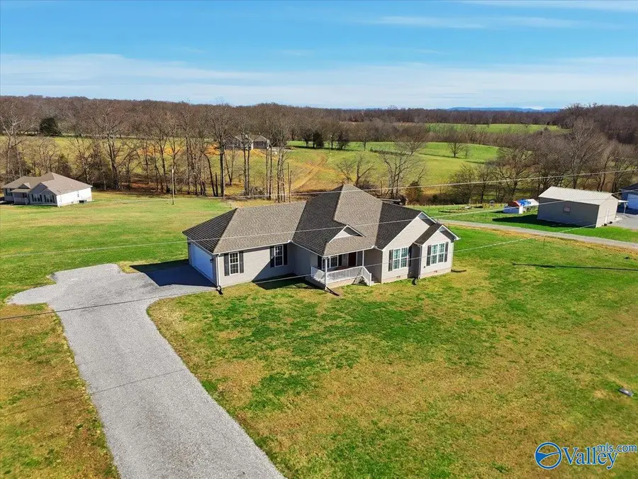 186 L Mitchell Road, Flintville, TN 37335 - Image #3