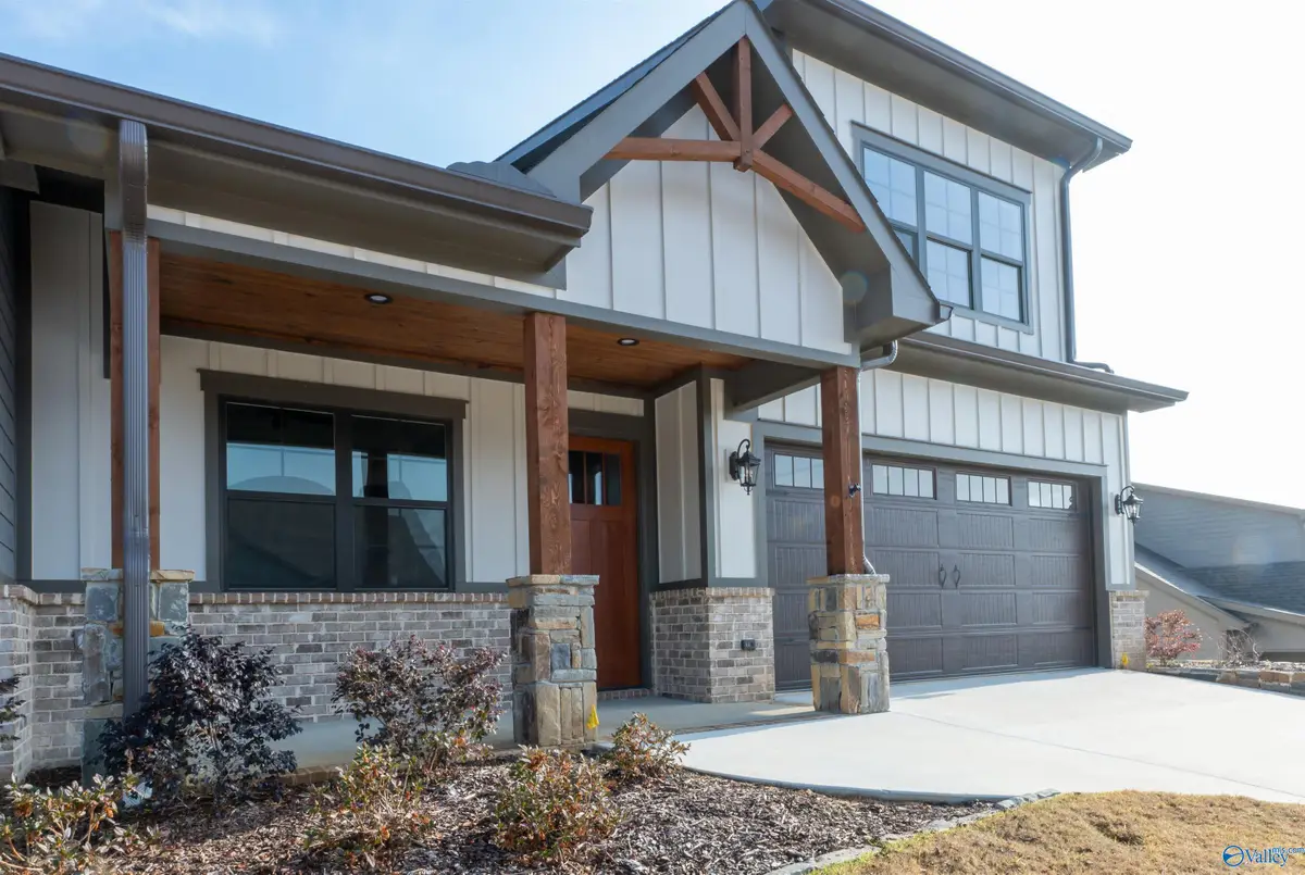 109 Whistling Straits Way, Guntersville, AL 35976 - Image #1