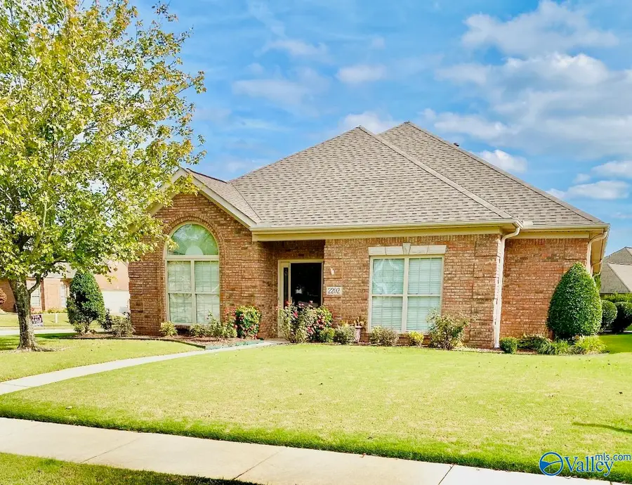 2202 Aldingham Court, Decatur, AL 35603 - Image #2