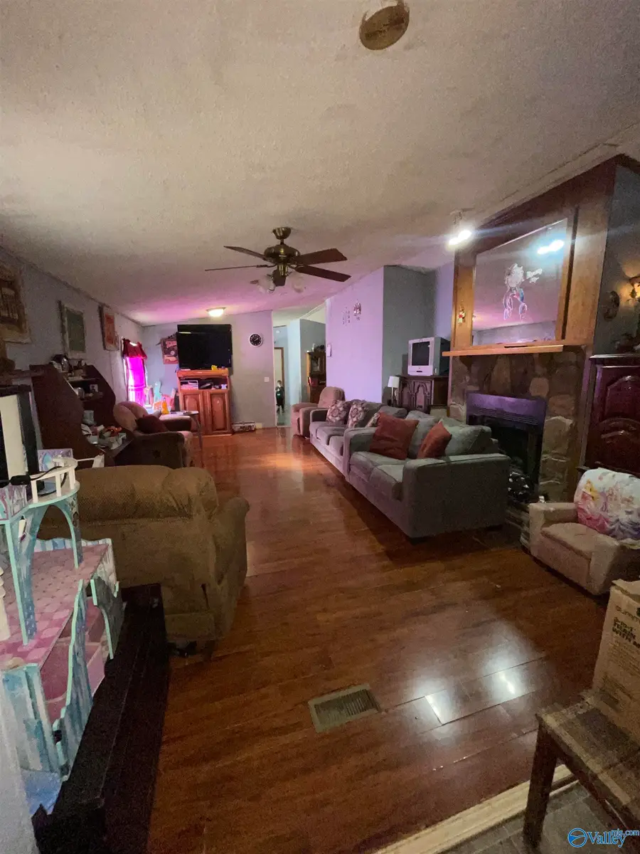 747 Walker Lane, New Market, AL 35761 - Image #2