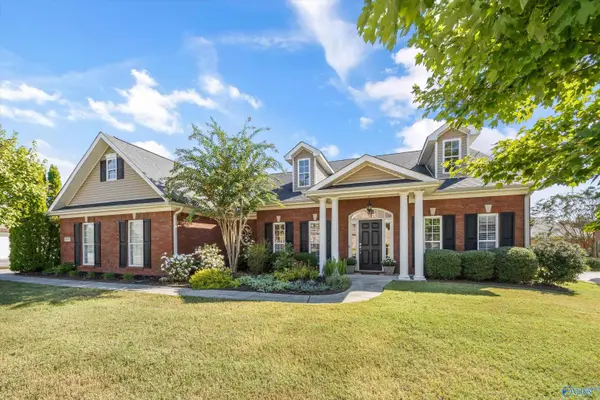 7007 Greystone Lane Se, Owens Cross Roads, AL 35763