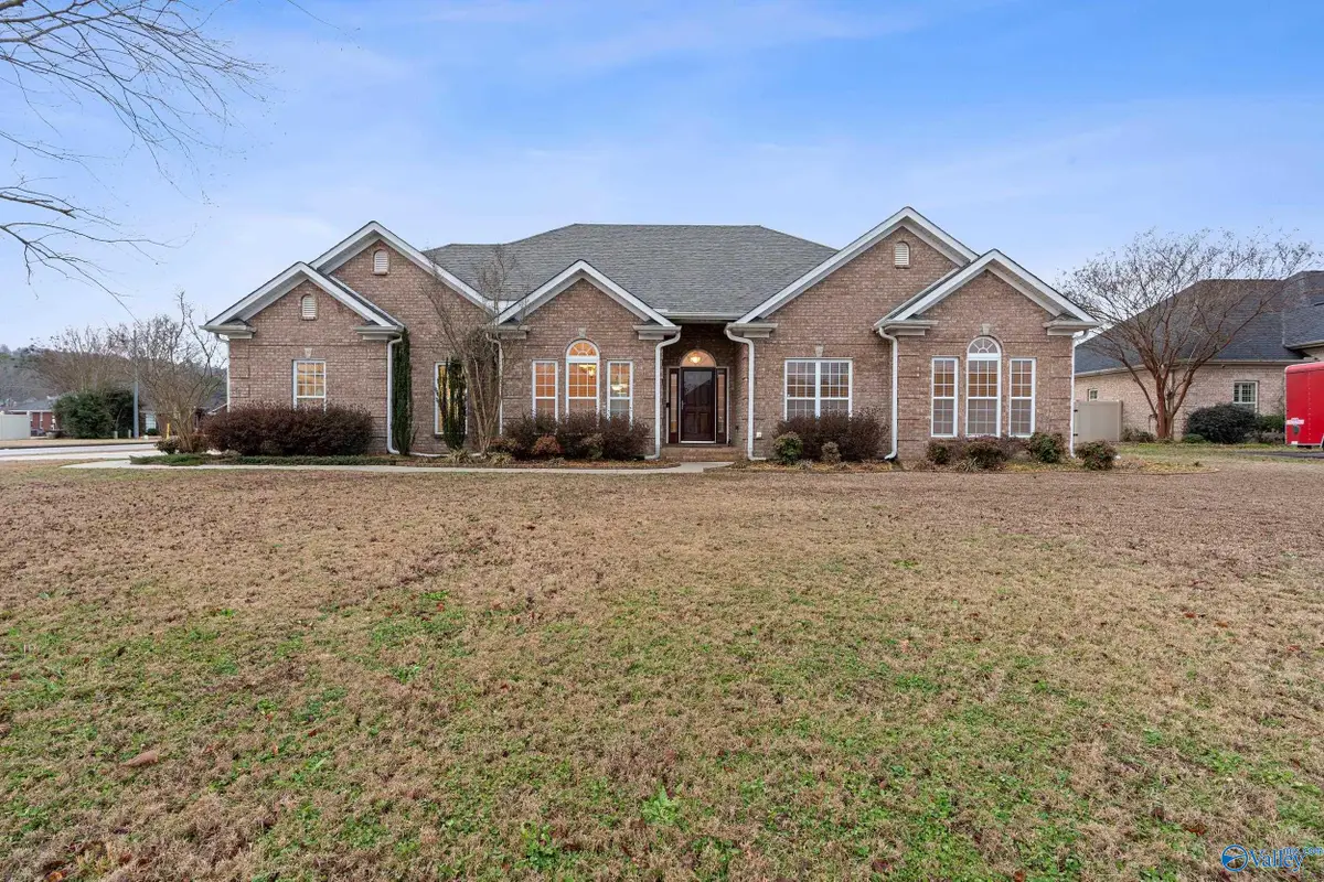 46 Little Creek Crossing, Decatur, AL 35603 - Image #1