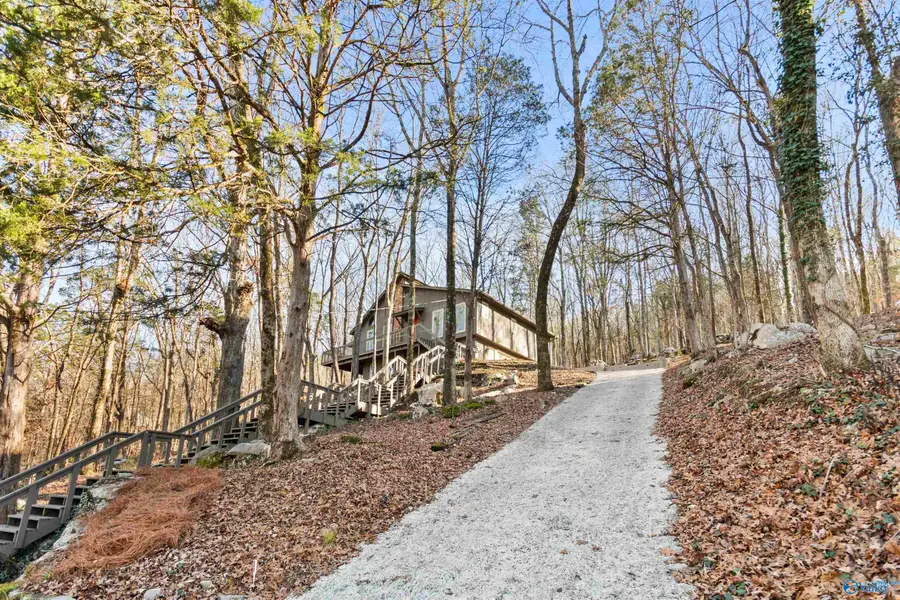 8015 Tea Garden Road Se, Huntsville, AL 35802 - Image #2