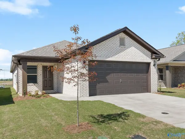 28058 Caperton Drive, Harvest, AL 35749