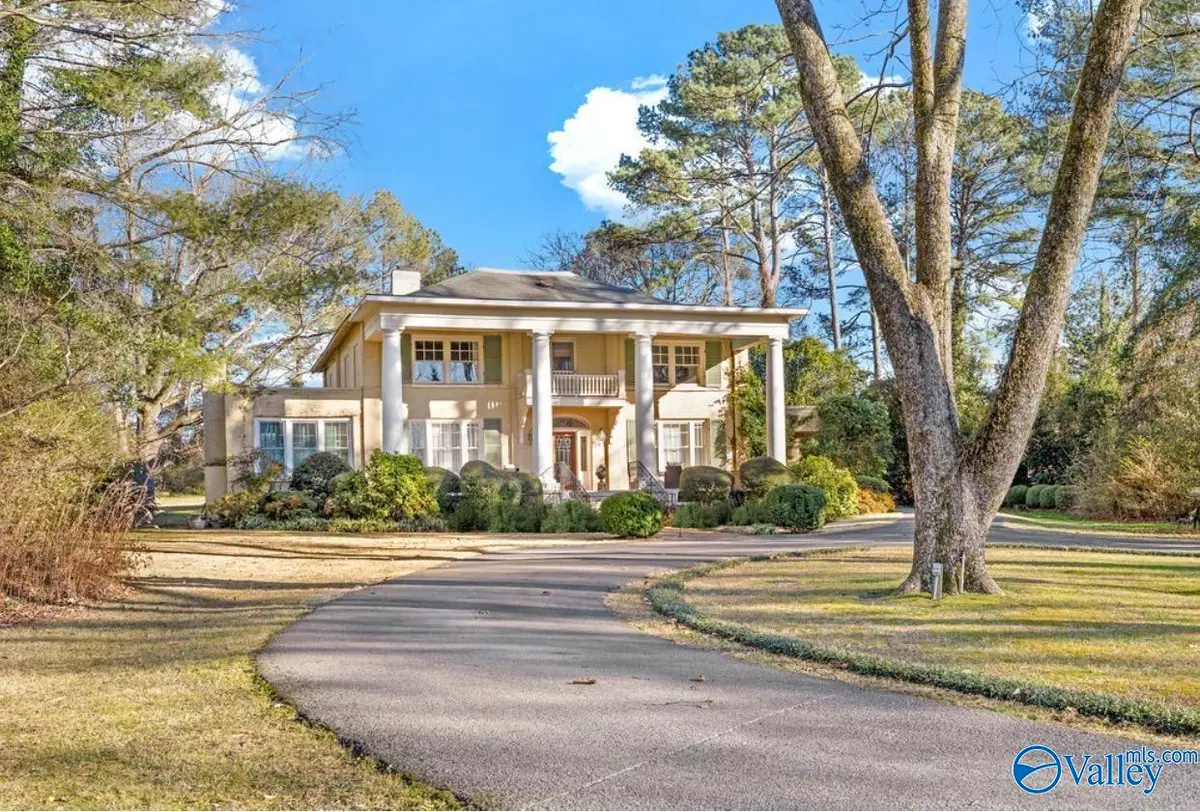 517 Scott Street S, Scottsboro, AL 35768 - Image #1