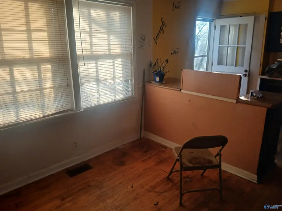307 Mockingbird Road Se, Huntsville, AL 35803 - Image #3