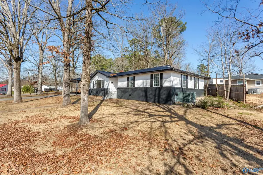 321 Howell Circle, Gadsden, AL 35904 - Image #3