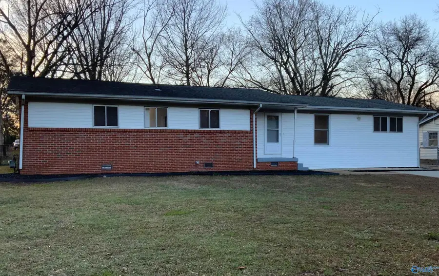 917 Speake Road Nw, Huntsville, AL 35816 - Image #2