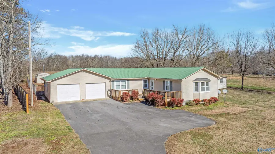 275 Vaughn Drive, Rainsville, AL 35986 - Image #2