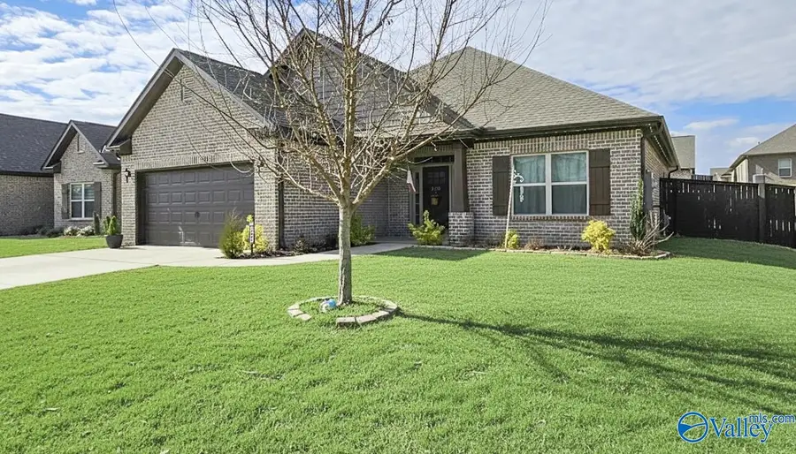 206 Rye Circle, Huntsville, AL 35811 - #2