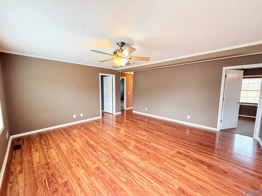 188 Prince Circle, Laceys Spring, AL 35754 - Image #2