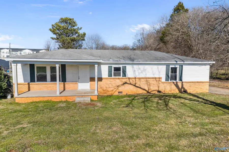 5624 Oakwood Nw, Huntsville, AL 35806 - Image #2