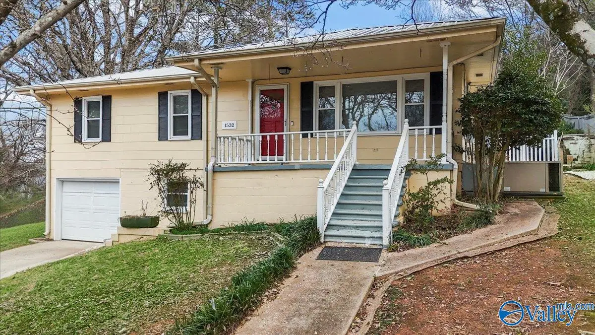 1532 Circle Drive, Guntersville, AL 35976 - Image #1