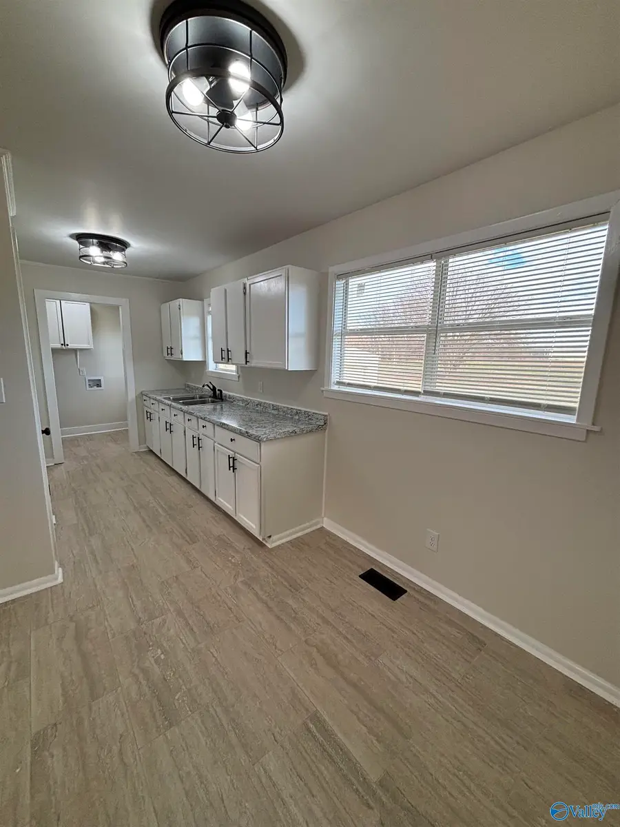 734 Red Hat Road, Decatur, AL 35601 - Image #3