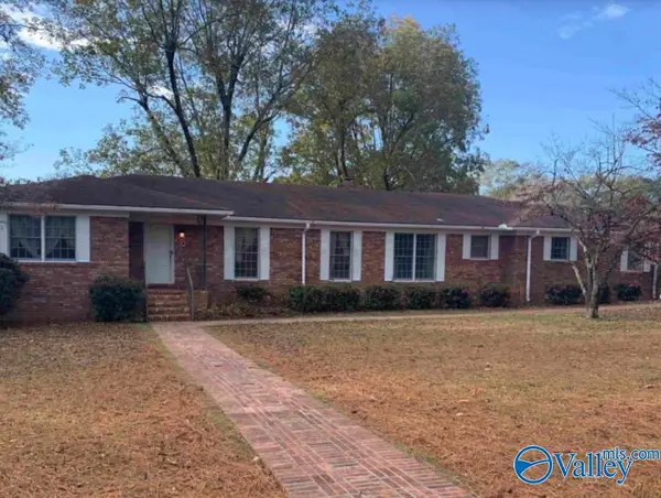 409 Forestdale Avenue, Albertville, AL 35950