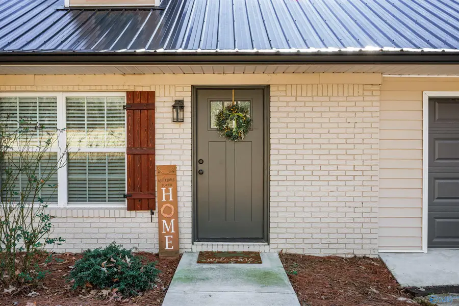 4105 Morrow Street, Guntersville, AL 35976 - Image #2