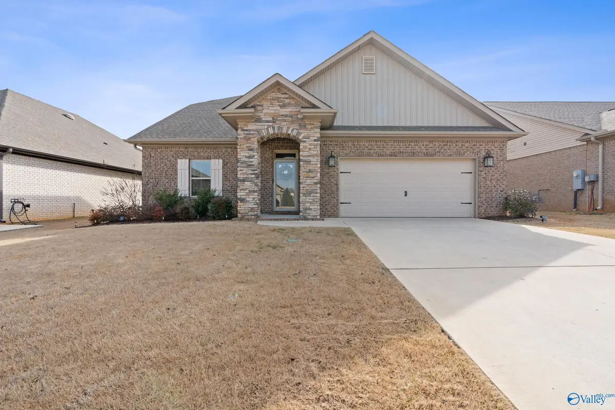 128 Saddle Street, New Market, AL 35761 - Image #1