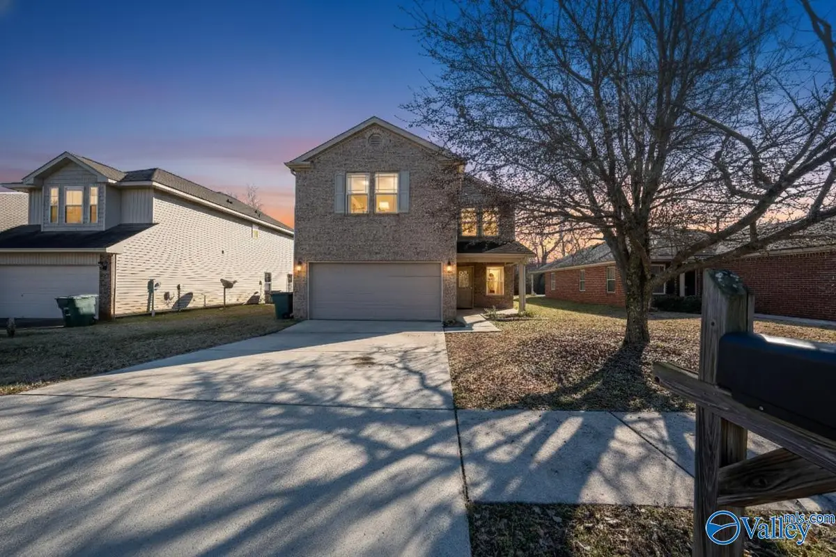 220 Valleyside Drive Ne, Huntsville, AL 35810 - #1