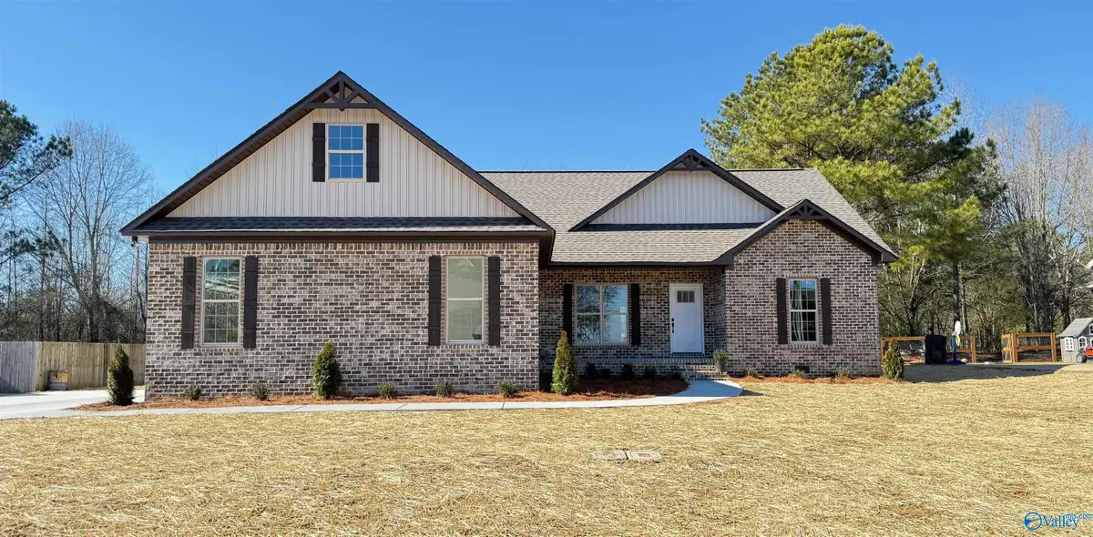 270 Kayla Circle, Boaz, AL 35957 - Image #1