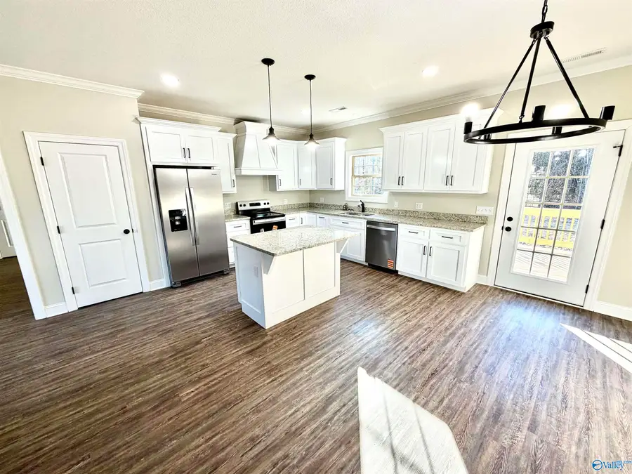 270 Kayla Circle, Boaz, AL 35957 - Image #2