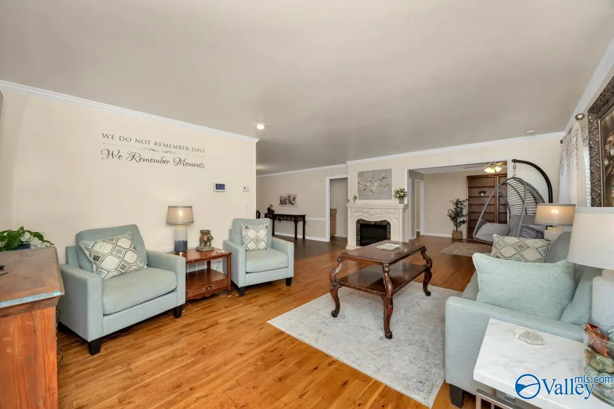 1205 Bailey Cove Circle Se #B, Huntsville, AL 35801 - Image #1