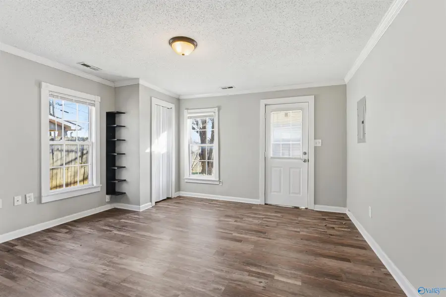 3402 8th Avenue Sw, Huntsville, AL 35805 - Image #3